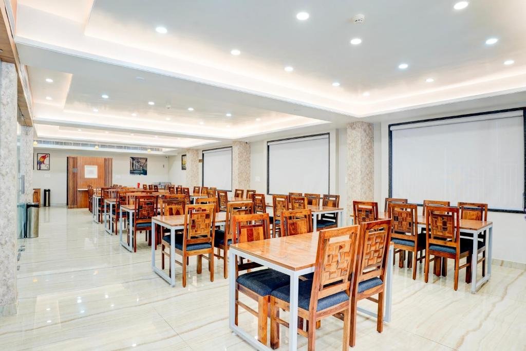 ocean breeze restaurant